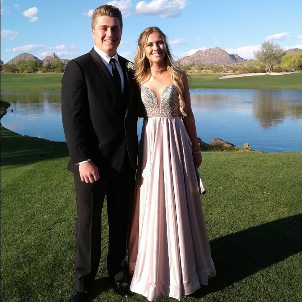 Formal Dress/Prom Dress Champagne